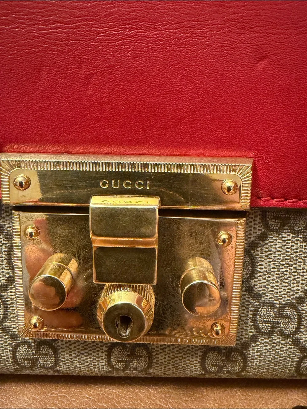 ❤️ Gucci Padlock Small GG Supreme Shoulder Bag